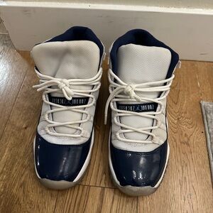 Jordan 11’s - 6.5y